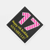 Leuke roze strepen "17"; Gelukkige 17e verjaardag; Servet (Hoek)