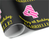 Leuke roze strepen "4"; Gelukkige 4e verjaardag; N Cadeaupapier (Rol Hoek)