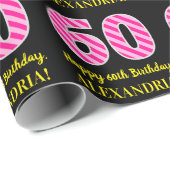 Leuke roze strepen "60"; Gelukkige 60e verjaardag; Cadeaupapier (Rol Hoek)