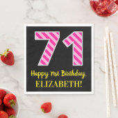 Leuke roze strepen "71"; Gelukkige 71e verjaardag; Servet (Insitu)