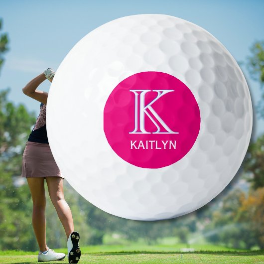 Leuke Roze Vrouwelijke 3-laags Monogram Naam Golfballen