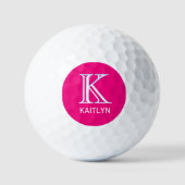 Leuke Roze Vrouwelijke 3-laags Monogram Naam Golfballen (Voorkant)