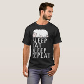 Leuke schapenslaap eet herhaal gezegde nachtjurk t-shirt (Voorkant volledig)