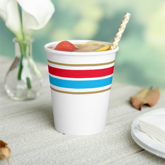 Leuke Sky Blue Red Top Edge Racing Stripes op wit Papieren Bekers (Insitu)