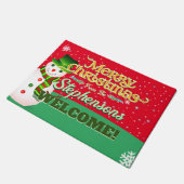 Leuke sneeuwman met familienaam op RED Welcome Deurmat (Schuin)