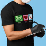 Leuke Tandarts Vrede Liefde Tandheelkunde T-shirt<br><div class="desc">Een geweldig Peace Love Tandheelkunde t-shirt voor een tandarts. Een vredesteken,  hart,  en een tandenborstel gevuld met tandpasta voor iemand in het tandartsberoep.</div>