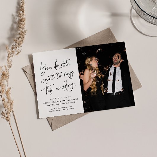 Leuke trendy zwart wit twee foto save the date