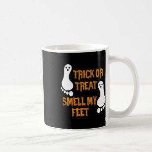 Leuke Trick or treat Ruik Mijn Voeten Halloween Koffiemok