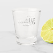 Leuke typografie Happy 50th Birthday met naam Shot Glas (Achterkant)