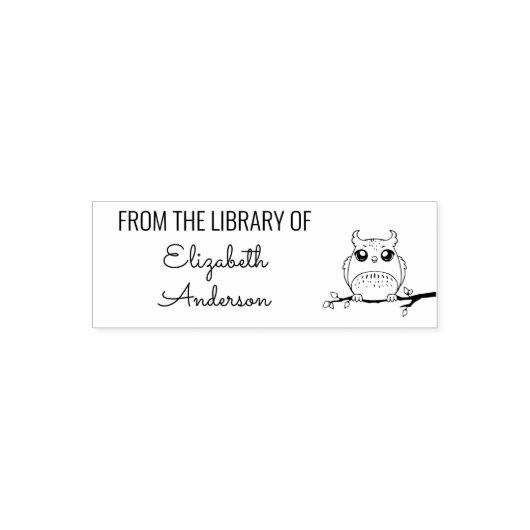 Leuke uil uit de bibliotheek van de aangepaste naa  zelfinktende stempel (Design)