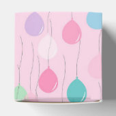 Leuke Verjaardag Ballonnen Patroon op Roze Achterg Bedankdoosjes (Bovenkant)