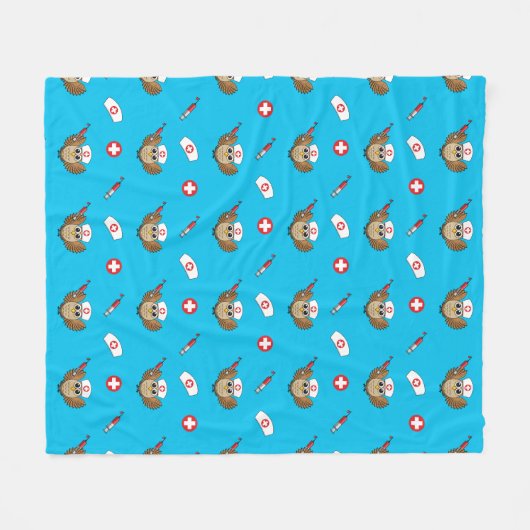 Leuke Verpleegkundige Uil met Spuit Cartoon Fleece Deken (Voorkant (Horizontaal))