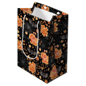 Leuke vleermuizen, bloemen en spinnenwebben Hallow Medium Cadeauzakje (Voorkant Gekanteld)