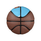 Leuke vrolijke eikels zingen cartoon voor kinderen basketbal (Rechts)