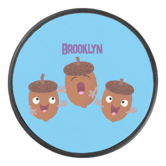 Leuke vrolijke eikels zingen cartoon voor kinderen hockey puck (Voorkant)