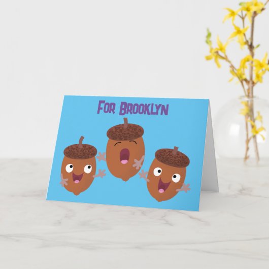 Leuke vrolijke eikels zingen cartoon voor kinderen kaart (Gele Bloem)