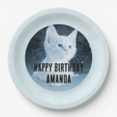 Leuke witte kitten foto op verjaardag papieren bordje (Voorkant)