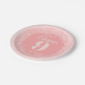 Leuke witte wilde bloemen patroon op roze papieren bordje (Gekanteld)