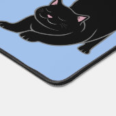Leuke zwarte kat animes op lichtblauw bureaumat (Hoek)