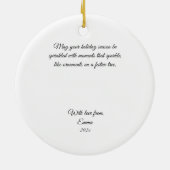 Leuke zwarte kitten verstrikt in kerstlicht keramisch ornament (Achterkant)