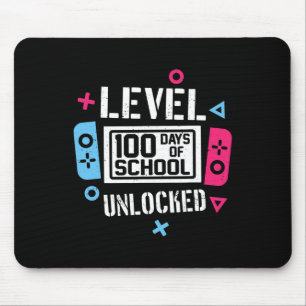 Level 100-dagen game-spel zonder vergrendeling op muismat