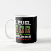 Level 100 Days of School ontgrendeld gaming Pixel  Koffiemok (Links)