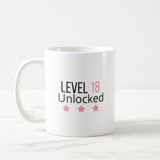 Level 18 Ontgrendeld Roze Verjaardagsmok Koffiemok (Links)