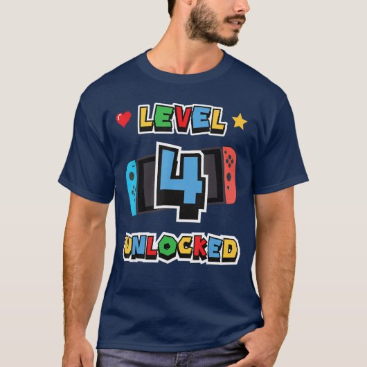Level 4 Ontgrendeld 4e Verjaardag Videospel 4 Jaar T-shirt (Voorkant)