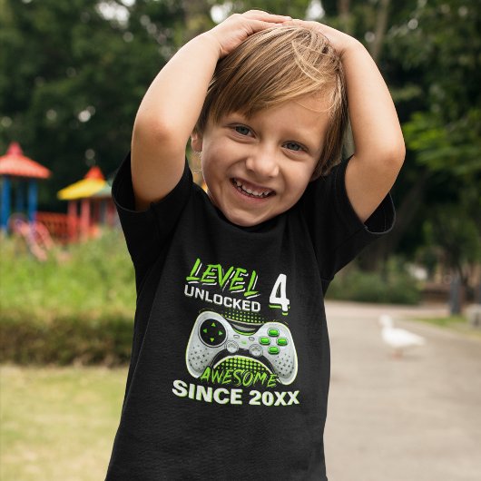 Level 4 Unlocked - Fun Birthday 4 Gamer  T-shirt