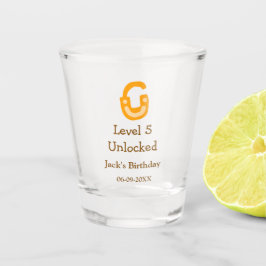 Level 5 ontgrendeld slot oranje bruin gefeliciteer shot glas