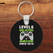Level 6 Ontgrendeld Geweldig Sinds 6e Verjaardag G Sleutelhanger (Voorkant)
