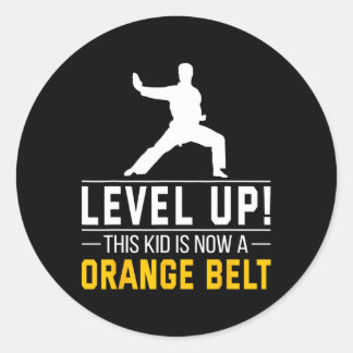 Level omhoog! Dit kind heeft nu een oranje band ka Ronde Sticker