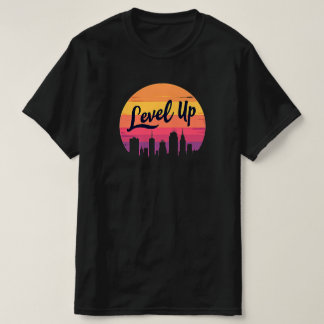LEVEL UP CITY SKYLINE RETRO ZONSONDERGANG T-SHIRT