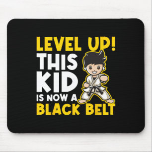 Level Up Deze Kid Is Nu Een Zwarte Band - Karate M Muismat