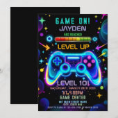 Level Up Gamer Birthday Invitation – Neon Game Kaart (Voorkant / Achterkant)