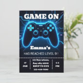 Level Up Gamer Birthday Invitation – Neon Game Kaart (Staand voorkant)