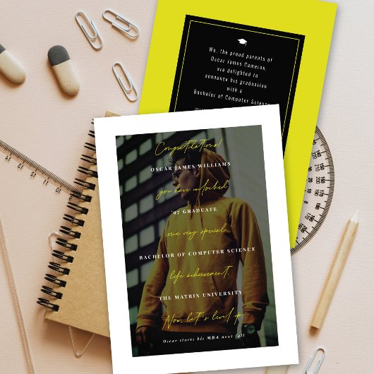 Level-up minimalistische typografie foto Afstudere Aankondiging