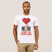 Level Up Your Love, Retro Pixel Gaming Design T-shirt (Voorkant volledig)