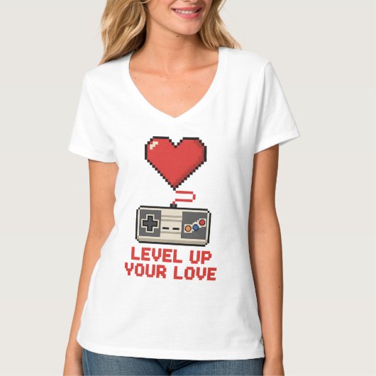 Level Up Your Love, Retro Pixel Gaming Design T-shirt (Voorkant)