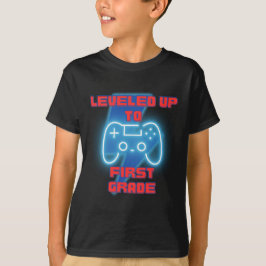 Leveled tot eerste klas gamer terug naar school t-shirt