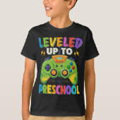 Leveled up naar kleuterschool Gamer Terug naar sch T-shirt (Voorkant)