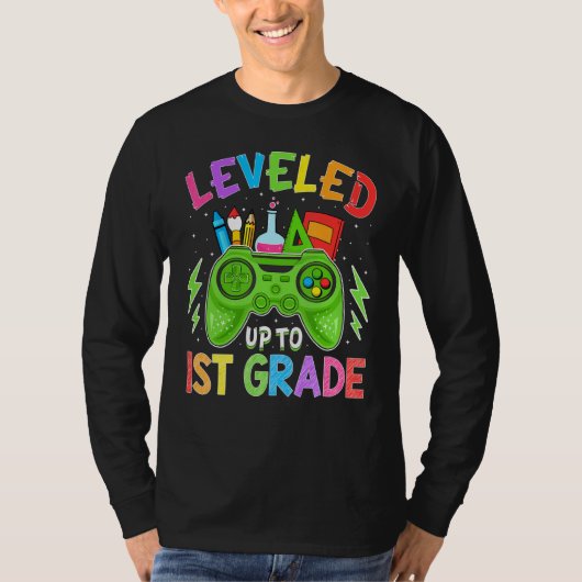 Leveled Up To 1st Grade Gamer Back To School Stude T-shirt (Voorkant)
