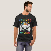 Leveled Up To 2nd Grade  Gaming 1st Grade Graduati T-shirt (Voorkant volledig)