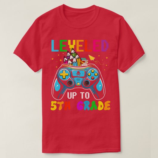 Leveled Up To 5th Grade Game Controllers Students T-shirt (Design voorkant)