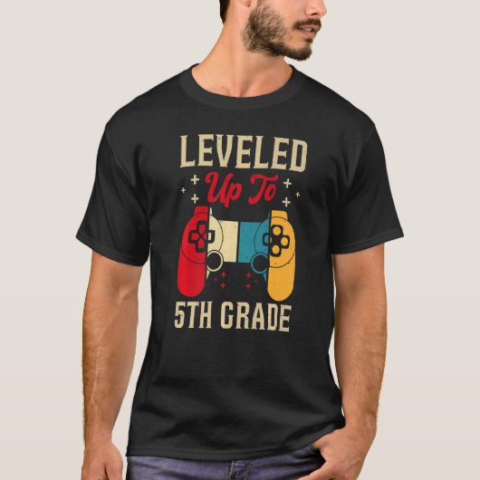 Leveled Up To 5th Grade Gamer Back To School First T-shirt (Voorkant)