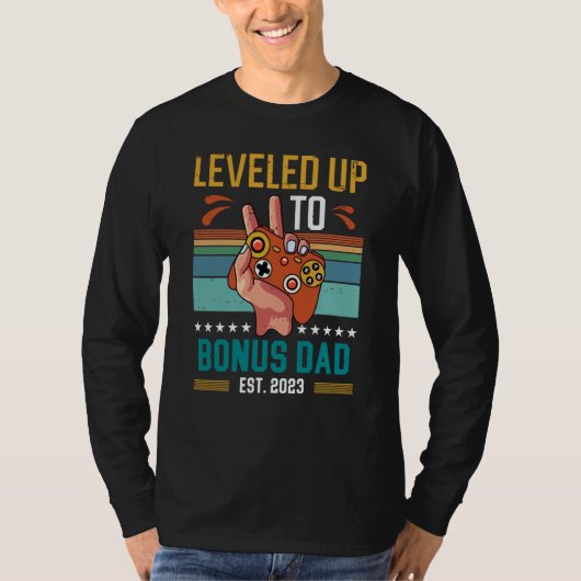Leveled Up to Bonus Dad 2023 New Stepdad Gamer T-shirt (Voorkant)