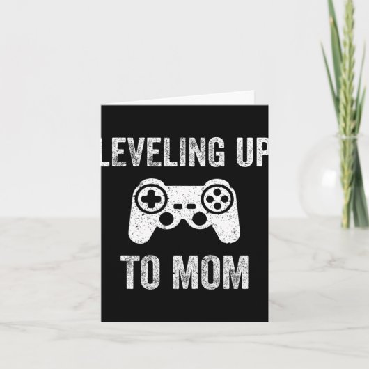 Leveling Up To Mom Shirt For Expecting Mother Kaart (Voorkant)