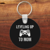 Leveling Up To Mom Shirt For Expecting Mother Sleutelhanger (Voorkant)