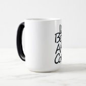 LEVEN BEGINT NA Mok KOFFIE Morphing (Voorkant links)