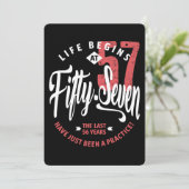 Leven begint op 57 | 57ste verjaardag kaart (Staand voorkant)